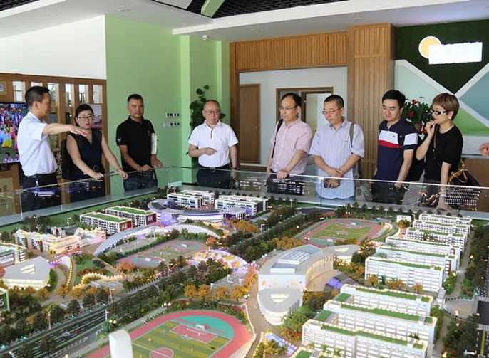 绵阳东辰教育集团有限公司考核汉中东辰外国语学校整体建设情况
